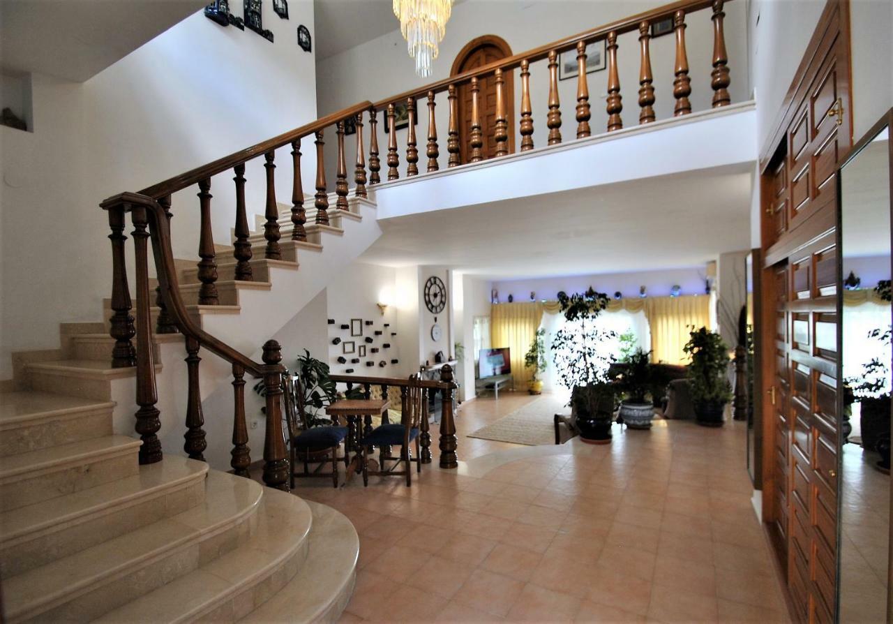 Holiday Villa In 10 Min From Fuengirola Beach With Sea Views Pool Bbq Parking Wifi Aircon Big Garden Mijas Exteriér fotografie